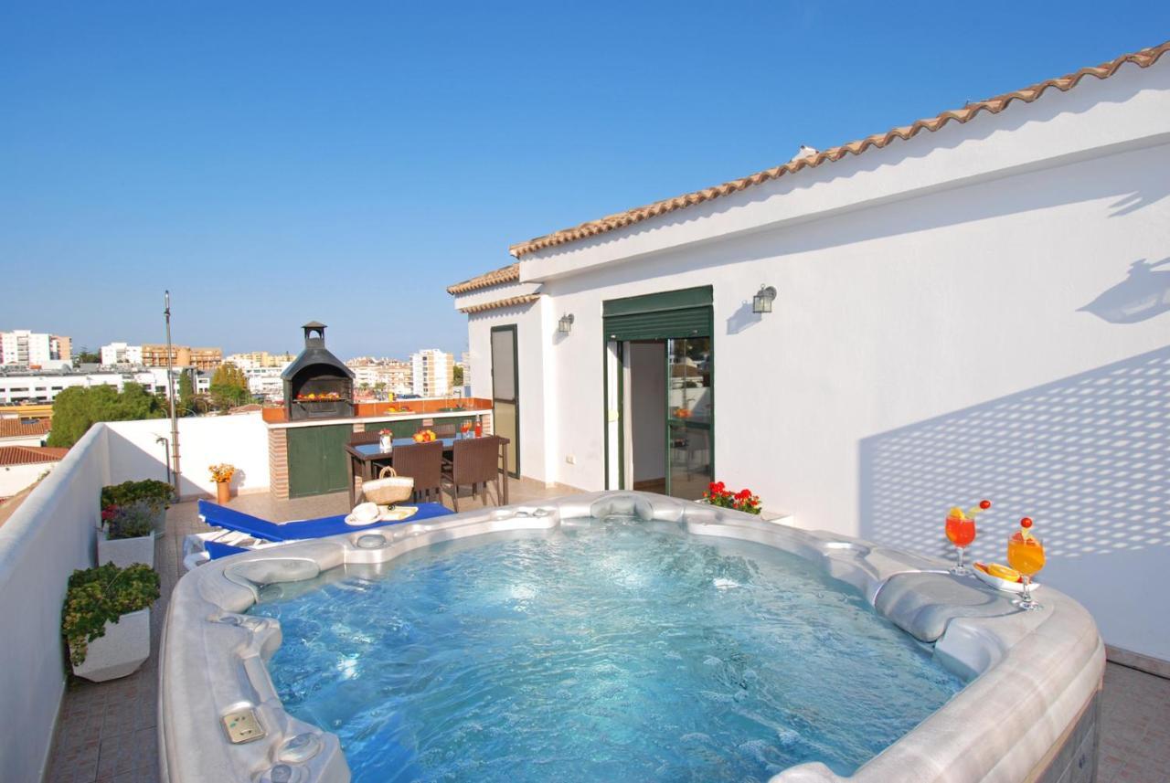 Isla De 1, Jacuzzi, 80m From The Sea, Ac, Bbq, Private Parking, Big Terrace * Benalmádena