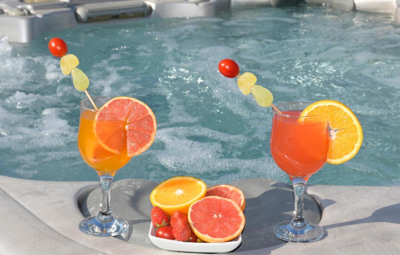 Isla De 1, Jacuzzi, 80m From The Sea, Ac, Bbq, Private Parking, Big Terrace * Benalmádena