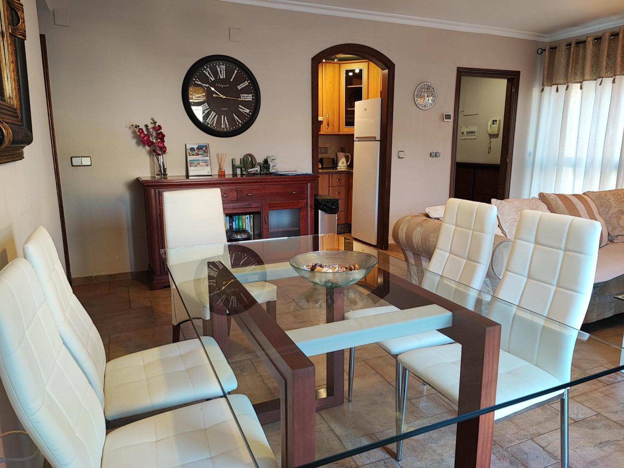 Isla De 1, Jacuzzi, 80m From The Sea, Ac, Bbq, Private Parking, Big Terrace * Benalmádena